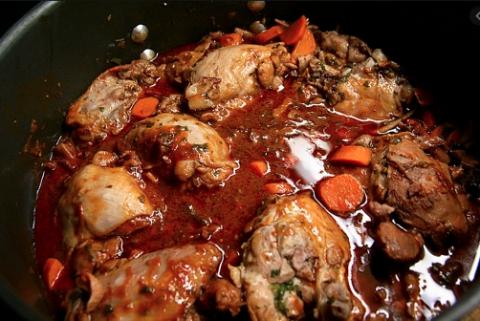 coq au vin géant